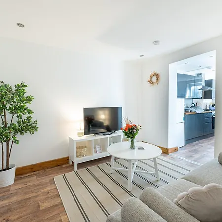 Seaside Retreat In Folkestone Apartment Exterior photo